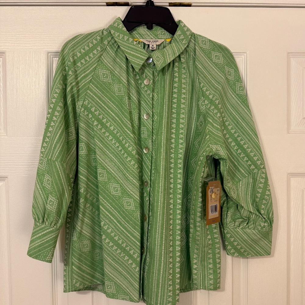 NWT Tru Luxe Jeans Top